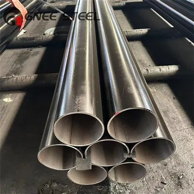 Q235 Rak sömsvetsad rör